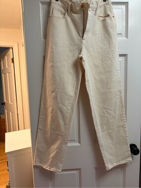 Universal Thread Cream Straight-Leg Jeans